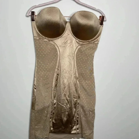 Scandal Body Shaping Shape wear - Picture 2 of 10